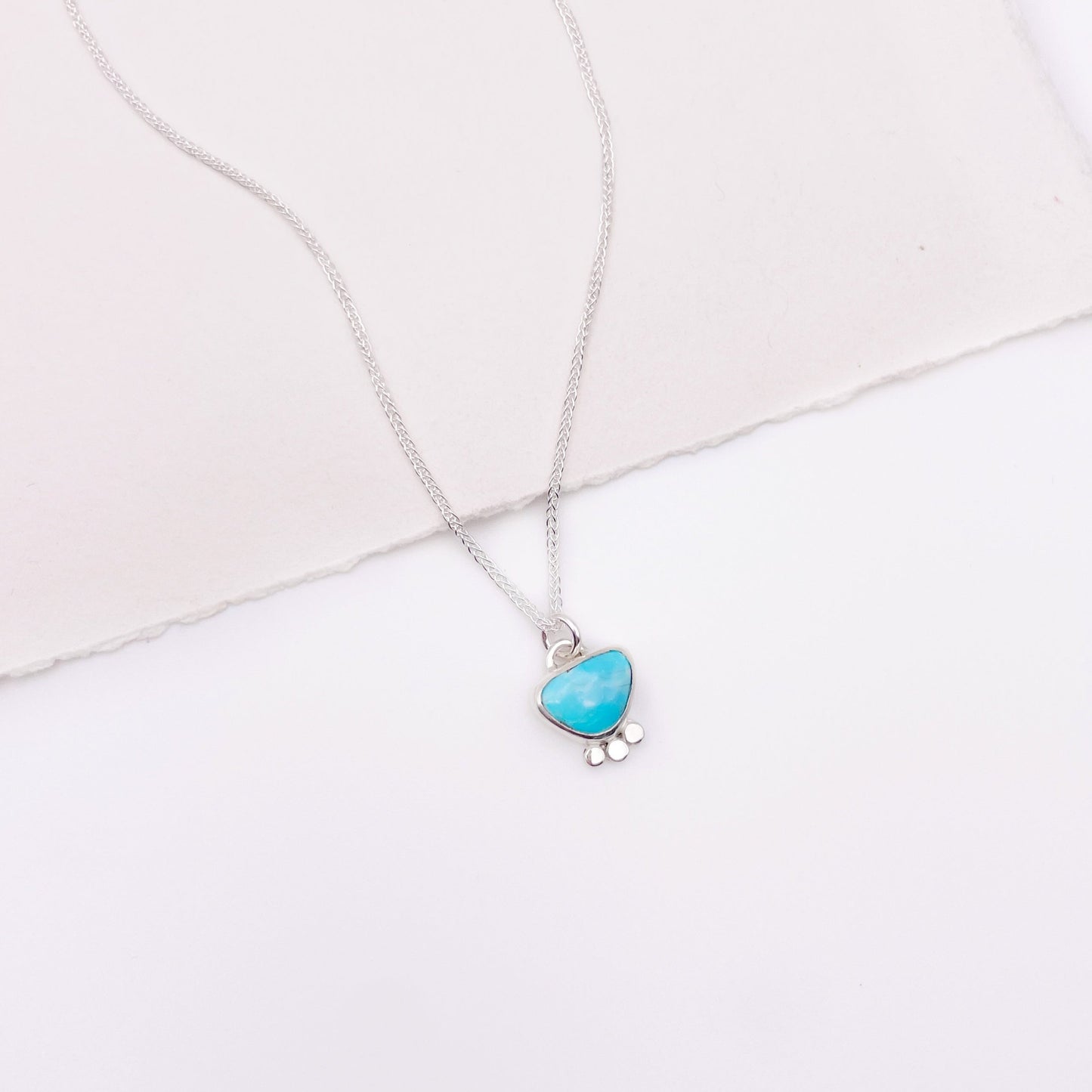 Dainty Fox Turquoise Necklace No. 04