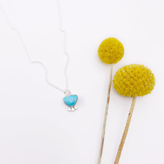 Dainty Fox Turquoise Necklace No. 04