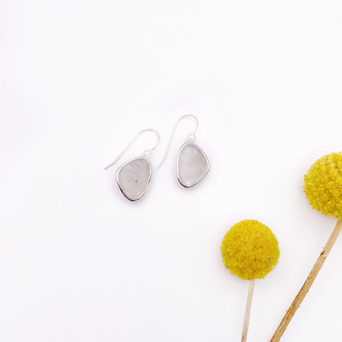 Rainbow Moonstone Dangle Earring No. 01