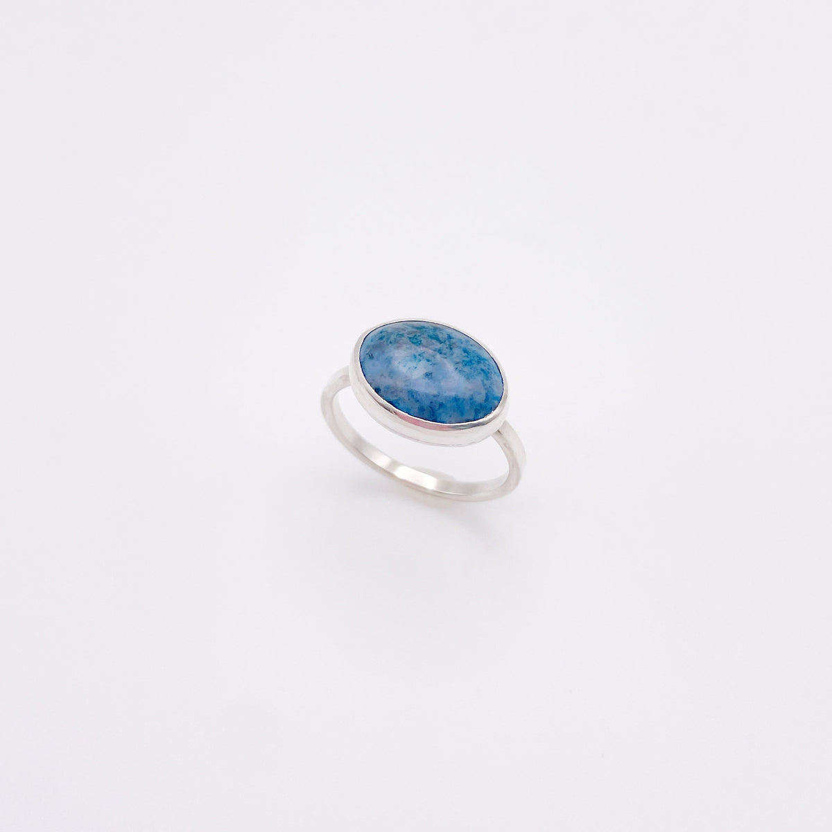 Denim Lapis Lazuli Oval Statement Ring No. 05 | Size 10.25