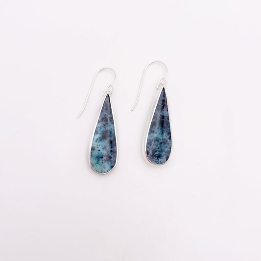 Gem Silica Dangle Earring No. 03