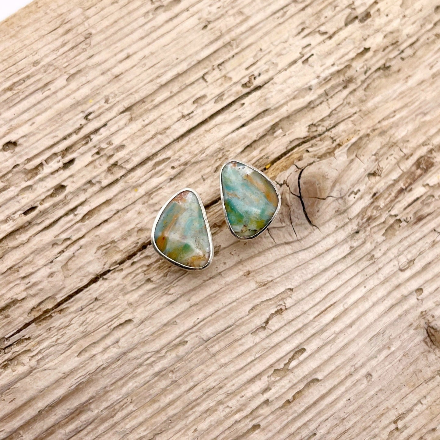 Peruvian Opal Stud Earring No. 08