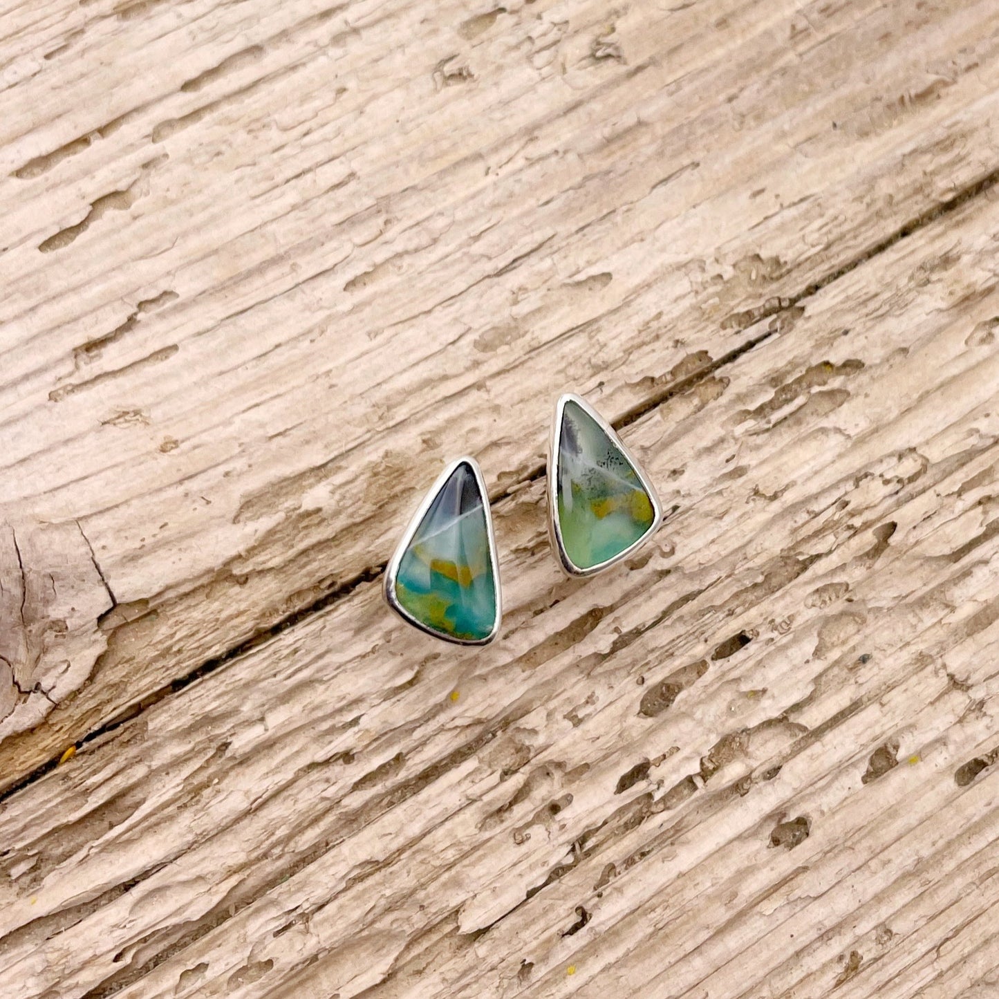 Peruvian Opal Stud Earring No. 05