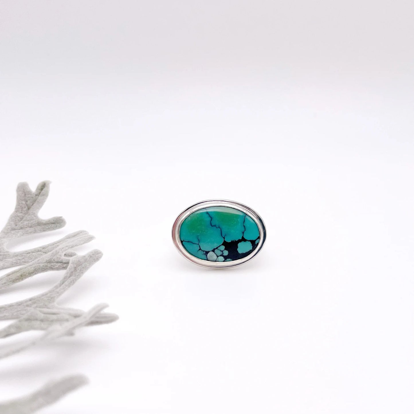 Large Horizontal Oval Turquoise Ring | Size 7.75